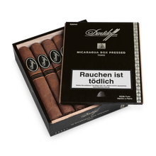 Laden Sie das Bild in den Galerie-Viewer, Davidoff Nicaragua Box Pressed - Toro