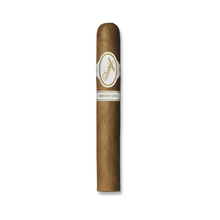 Laden Sie das Bild in den Galerie-Viewer, Davidoff Grand Cru Toro