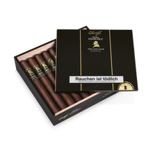 Laden Sie das Bild in den Galerie-Viewer, Davidoff Winston Churchill - The Late Hour - Churchill