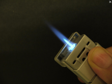 Laden Sie das Bild in den Galerie-Viewer, Porsche Design Zigarrenfeuerzeug P3642/03 silber mit Single-Jet-Flame - NEU OVP