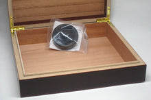 Laden Sie das Bild in den Galerie-Viewer, Humidor - Klassiker " Angelo " - Schwarz matt - 23 x 21,5 x 6 cm - NEU