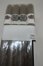 Laden Sie das Bild in den Galerie-Viewer, Asylum SCHIZO - Zigarren -  TORO - Nicaragua - wählen Sie: 5  oder 20 Stück
